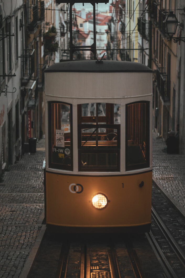 light tram lisbonne